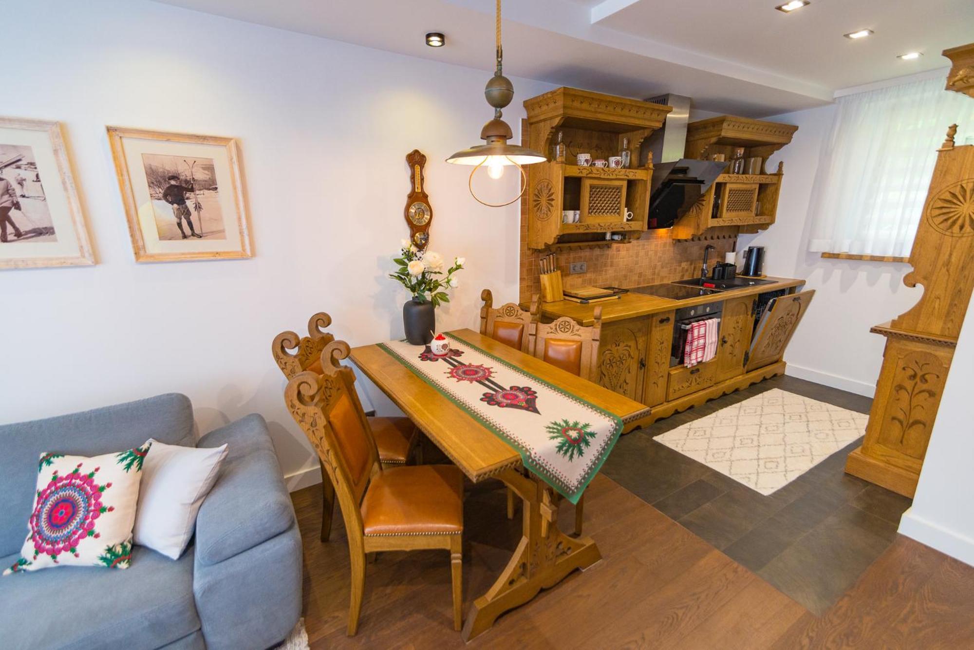 Sniezna Lapa Apartment